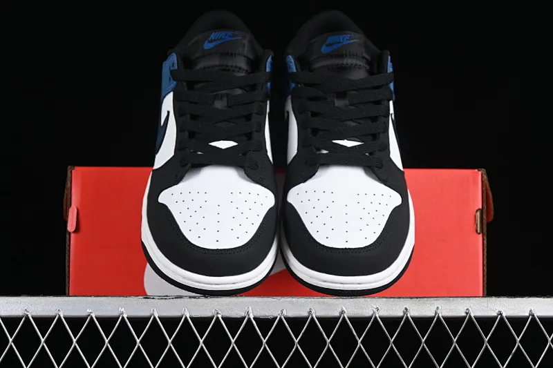 All categories Nk SB Dunk series Nk SB Dunk Low low-top sneakers Nk Dunk Low "Industrial Blue" black and white blue SB low-top sports and leisure sneakers FD6923-100